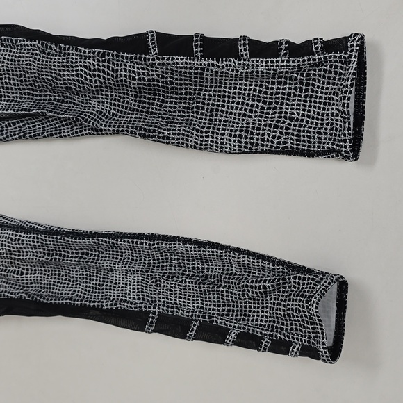 Lululemon Athletica wild And Free Tight Fall Net White Black - Picture 5 of 12
